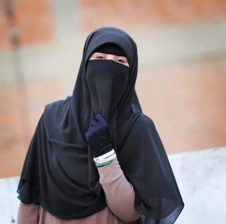 نقاب 3 قطع "عصبة+نقاب+منديل مربع متر ونص"