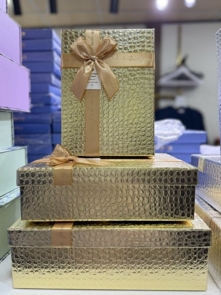 بوكس مع شبرة لون دهبي 3 أحجام