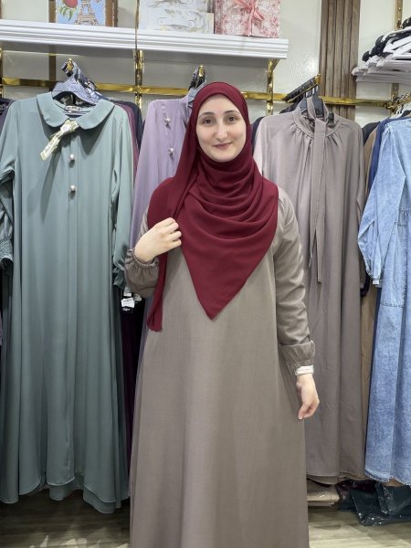 فستان مع كسرات من فوق