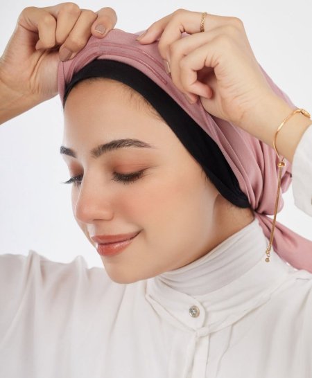 قطمة راس مع سيليكون للتثبيت